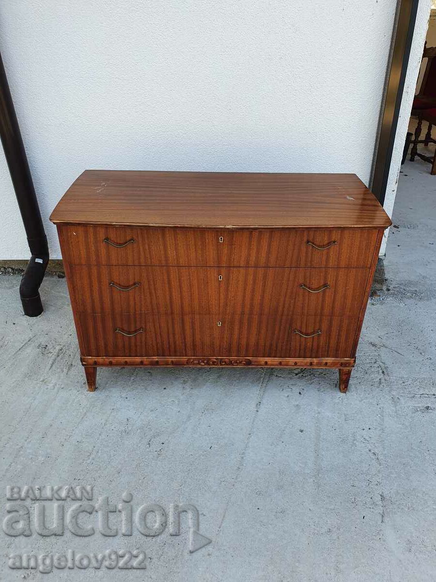 Beautiful wooden chest of drawers!