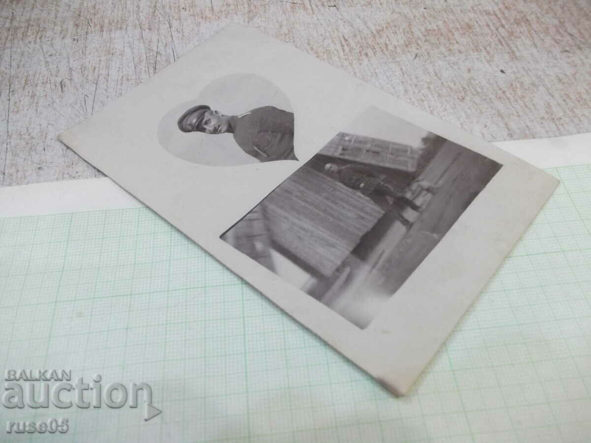 Δημοπρασία Παλιά φωτογραφία ενός άνδρα με στολή μπροστά από έναν ανεμόμυλο