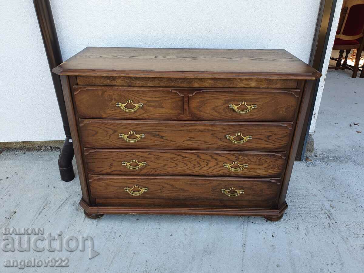 Beautiful wooden chest of drawers!