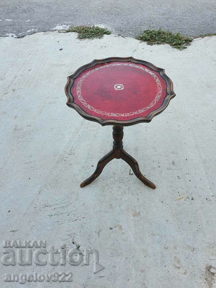 Beautiful vintage side table!