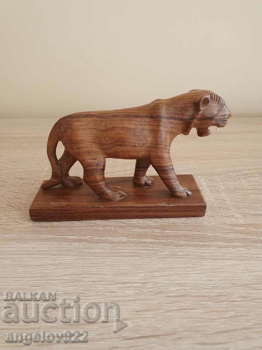 A beautiful wooden figure figurine!