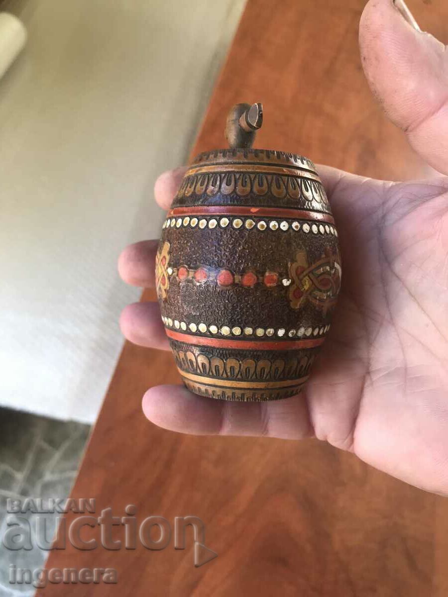 Auction  BARREL SOUVENIR WOOD PYROGRAPH DRAWING