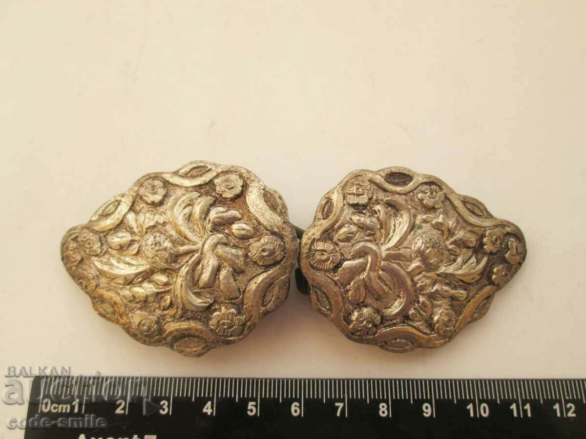 Licitație Vechi pafty autentic renascentist din argint pentru costum Licitație Vechi pafty autentic renascentist din argint pentru costum