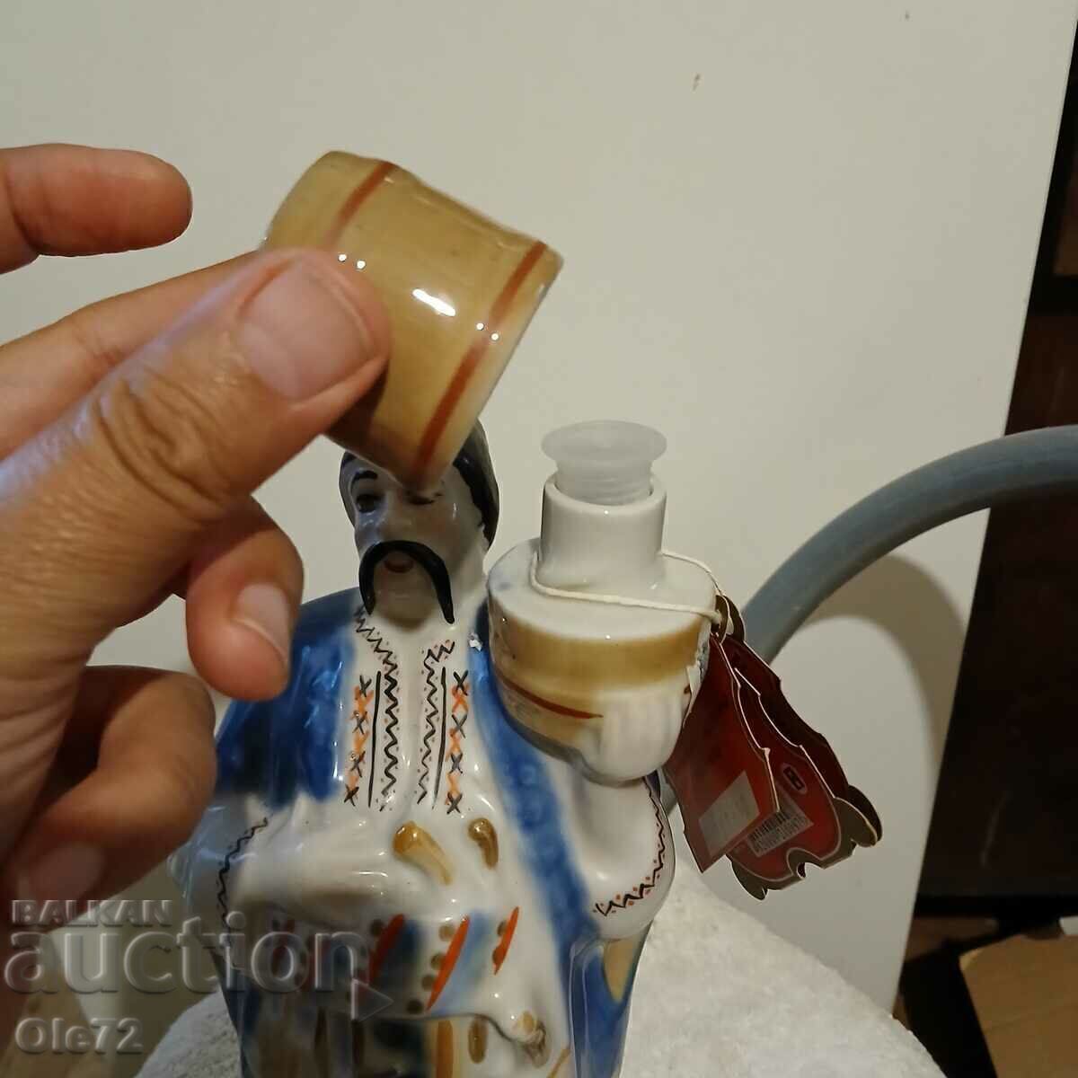 Kazakh porcelain, bottle, peacock - USSR with price € 23.00 | 44.98 BGN