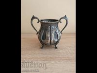 Beautiful vintage metal pot!