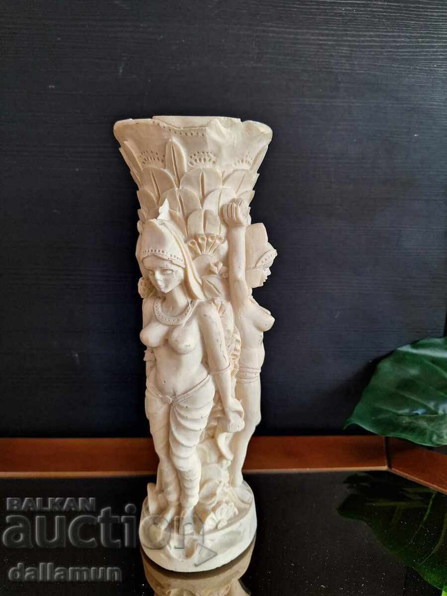 Auction Stunning Vase Sculpture, 3 Graces, Ivory Dust Auction Stunning Vase Sculpture, 3 Graces, Ivory Dust