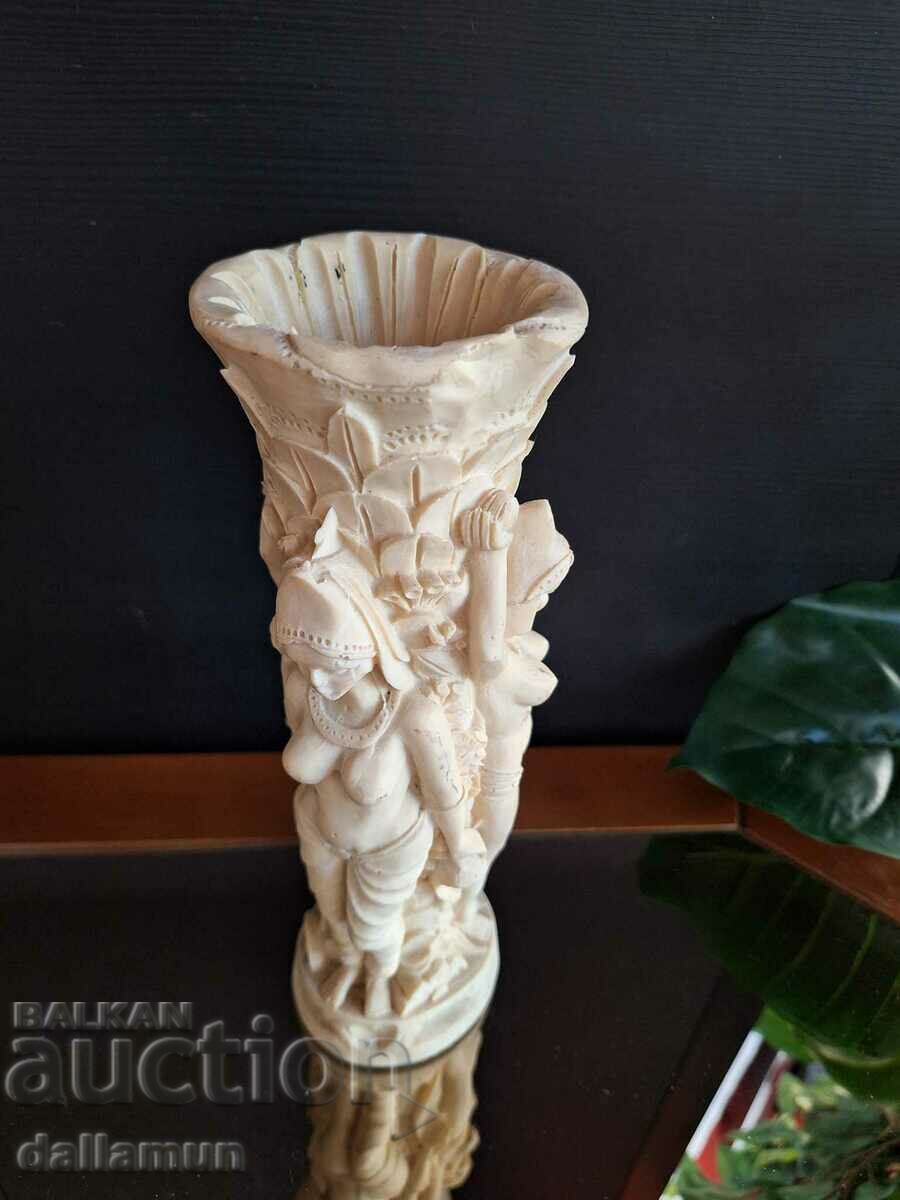 Delivery of Stunning Vase Sculpture, 3 Graces, Ivory Dust Delivery of Stunning Vase Sculpture, 3 Graces, Ivory Dust