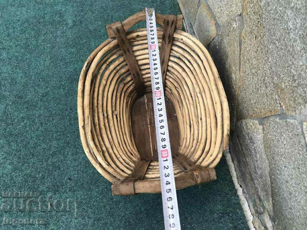 Auction PANER BASKET WOOD ANTIQUE UNIQUE ART Auction PANER BASKET WOOD ANTIQUE UNIQUE ART