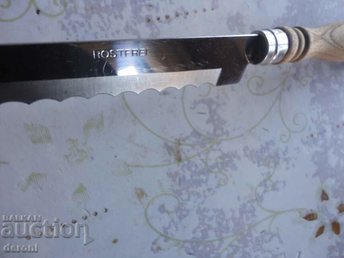 German knife 11 with price 15.00 BGN | € 7.67 German knife 11 with price 15.00 BGN | € 7.67