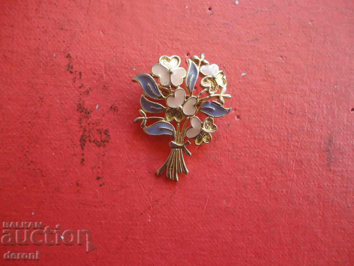 Enamel 75 gold plated brooch with price 10.00 BGN | € 5.11 Enamel 75 gold plated brooch with price 10.00 BGN | € 5.11