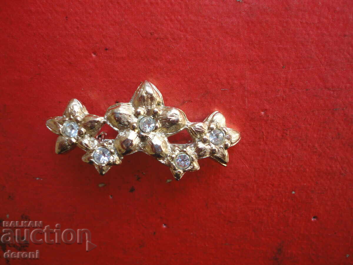 Gold-plated brooch with stones 78 with price 10.00 BGN | € 5.11 Gold-plated brooch with stones 78 with price 10.00 BGN | € 5.11