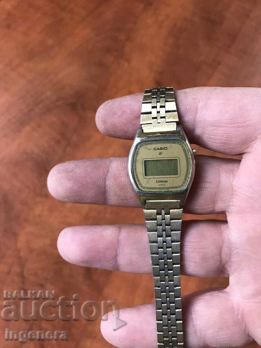 ЧАСОВНИК ЕЛЕКТРОНЕН " CASIO " ЯПОНИЯ