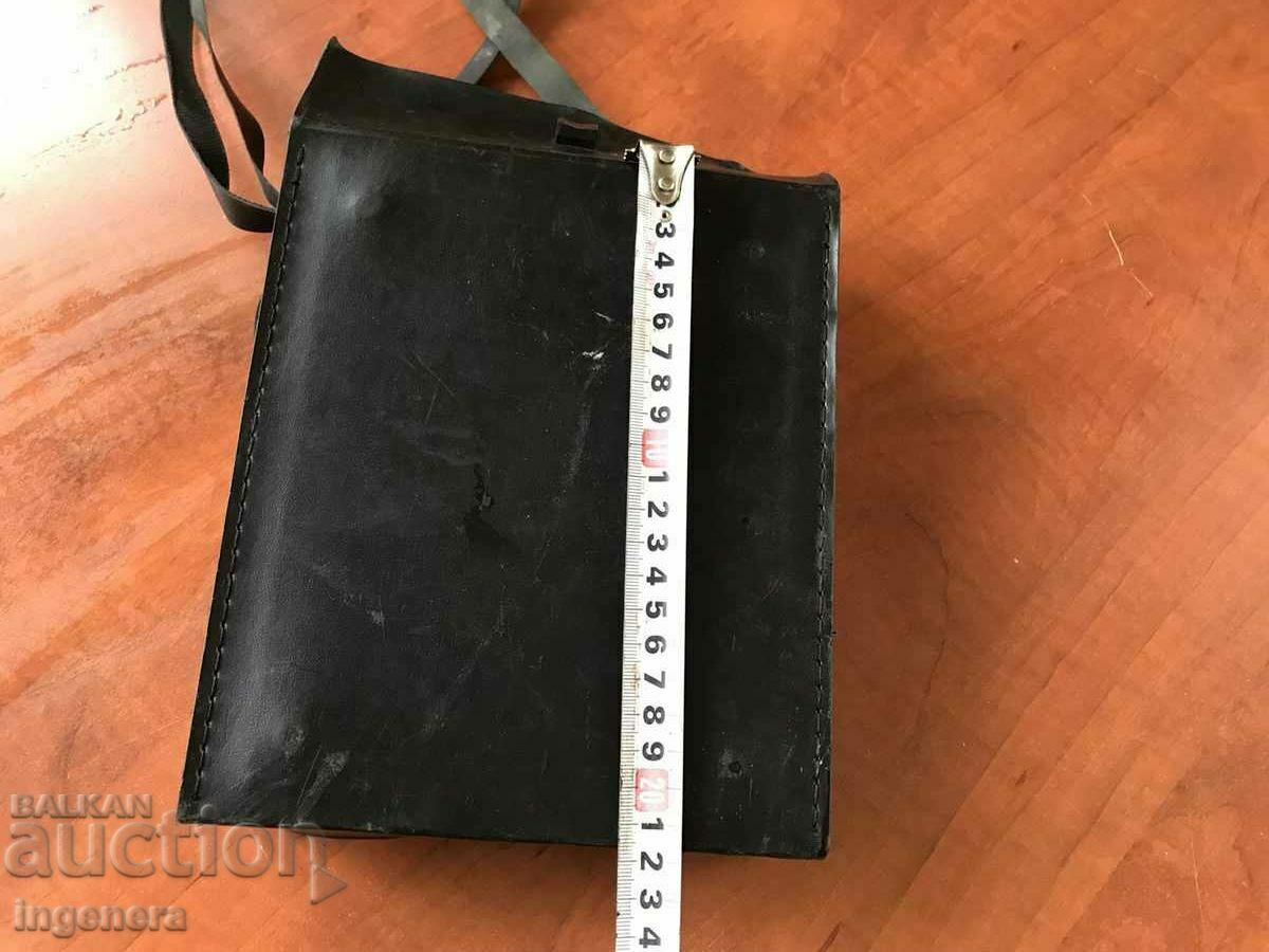 "PHILIPS" PORTABLE CASSETTE - 7 "PHILIPS" PORTABLE CASSETTE - 7