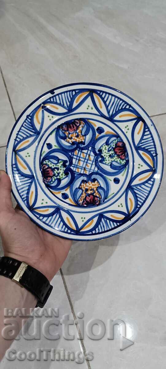 Decorative plate