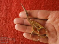 OLD COLLECTIBLE SCISSORS