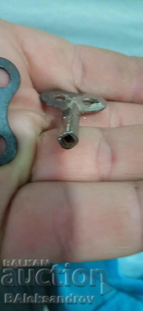 Lot of keys for mechanical toys - 5 Lot of keys for mechanical toys - 5