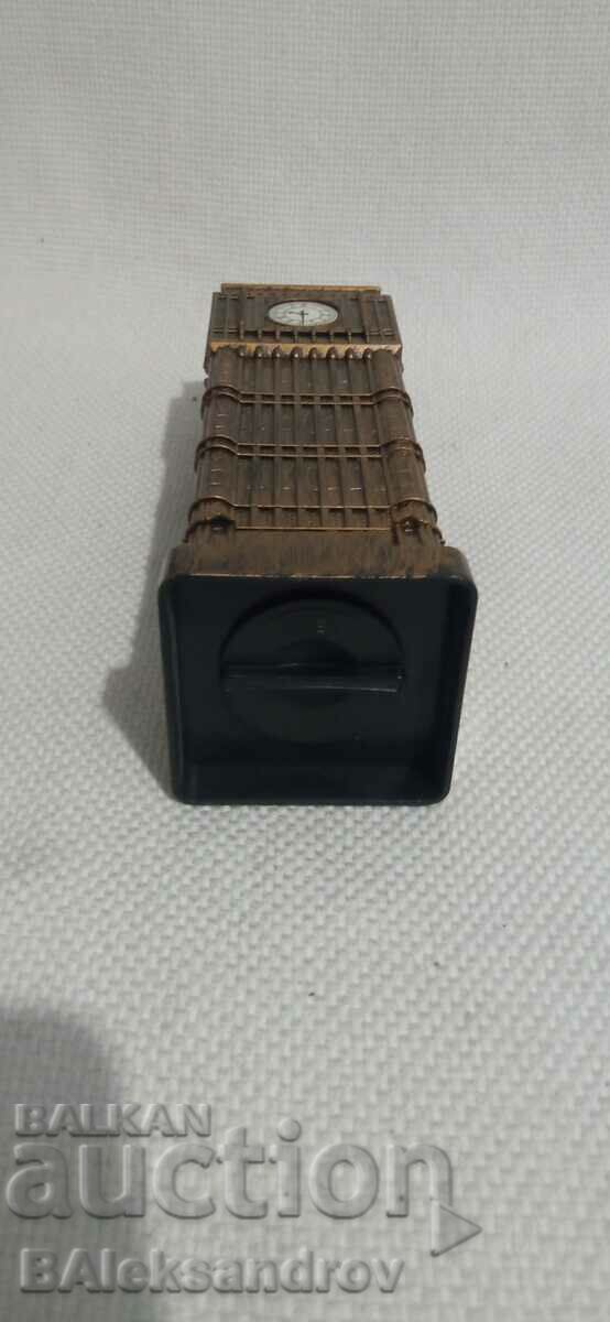 Delivery of Interesting piggy bank Big Ben Delivery of Interesting piggy bank Big Ben