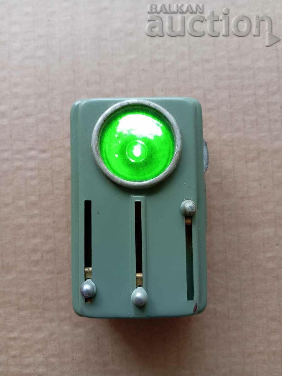 antique tricolor flashlight WORKING flashlight with price 25.00 BGN | € 12.78 antique tricolor flashlight WORKING flashlight with price 25.00 BGN | € 12.78