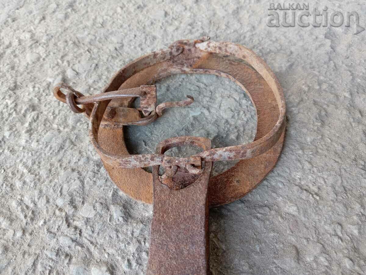 Auction vintage wrought iron trap for squirrels golden ferrets WORKING Auction vintage wrought iron trap for squirrels golden ferrets WORKING