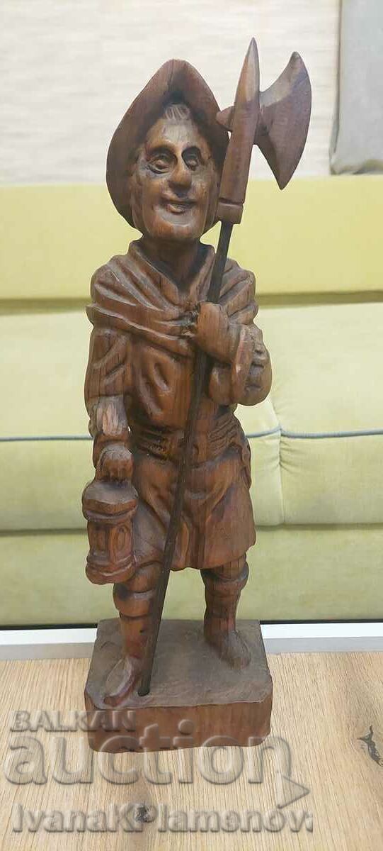 Wood carving height 40cm Wood carving height 40cm