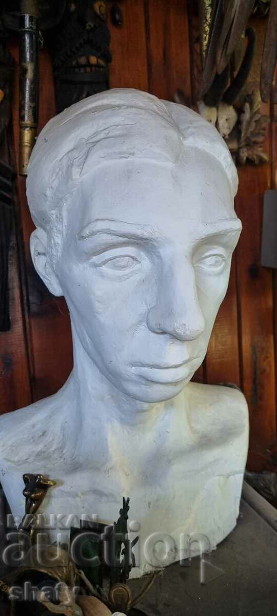 Стара скулптура. Фигура с цена 220.00 лв. | € 112.48 Стара скулптура. Фигура с цена 220.00 лв. | € 112.48