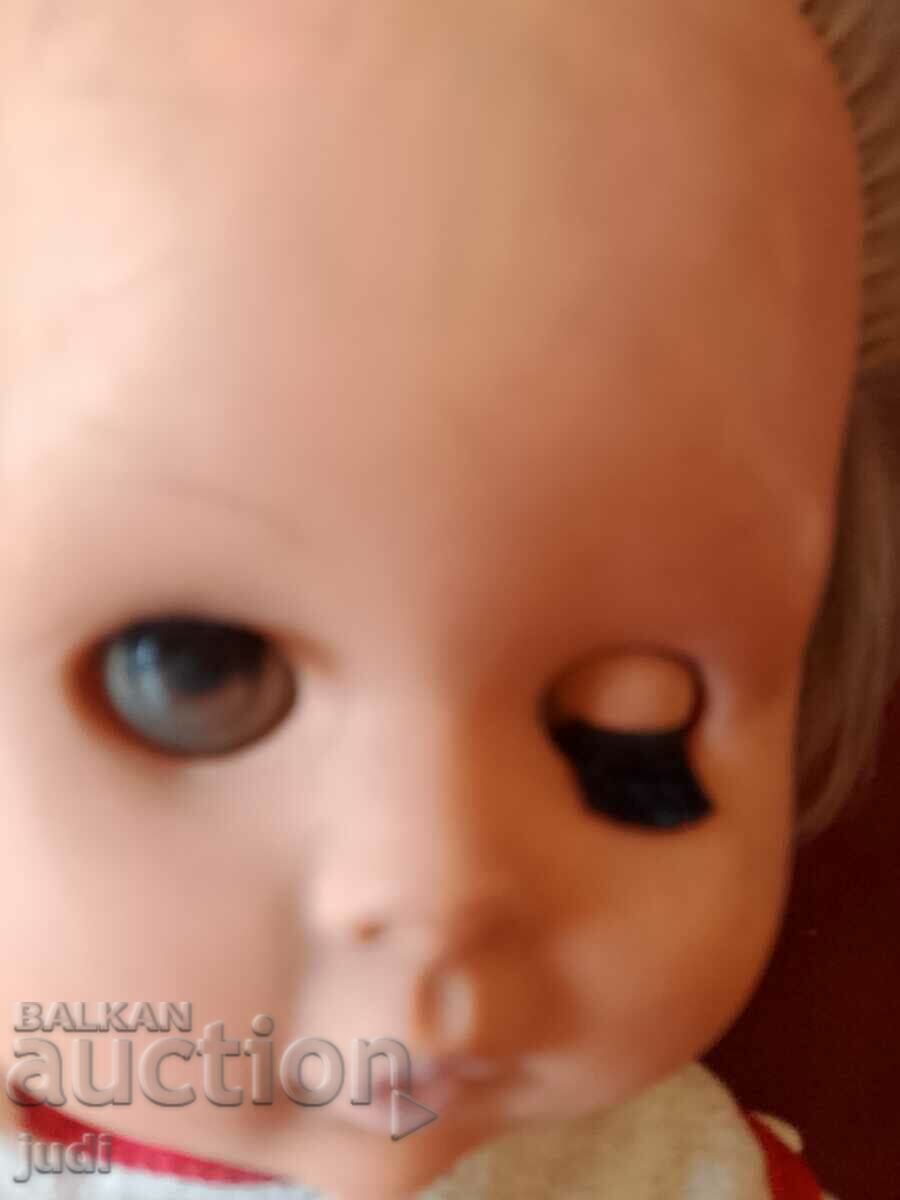 Social doll with blinking eyes with price 30.00 BGN | € 15.34 Social doll with blinking eyes with price 30.00 BGN | € 15.34