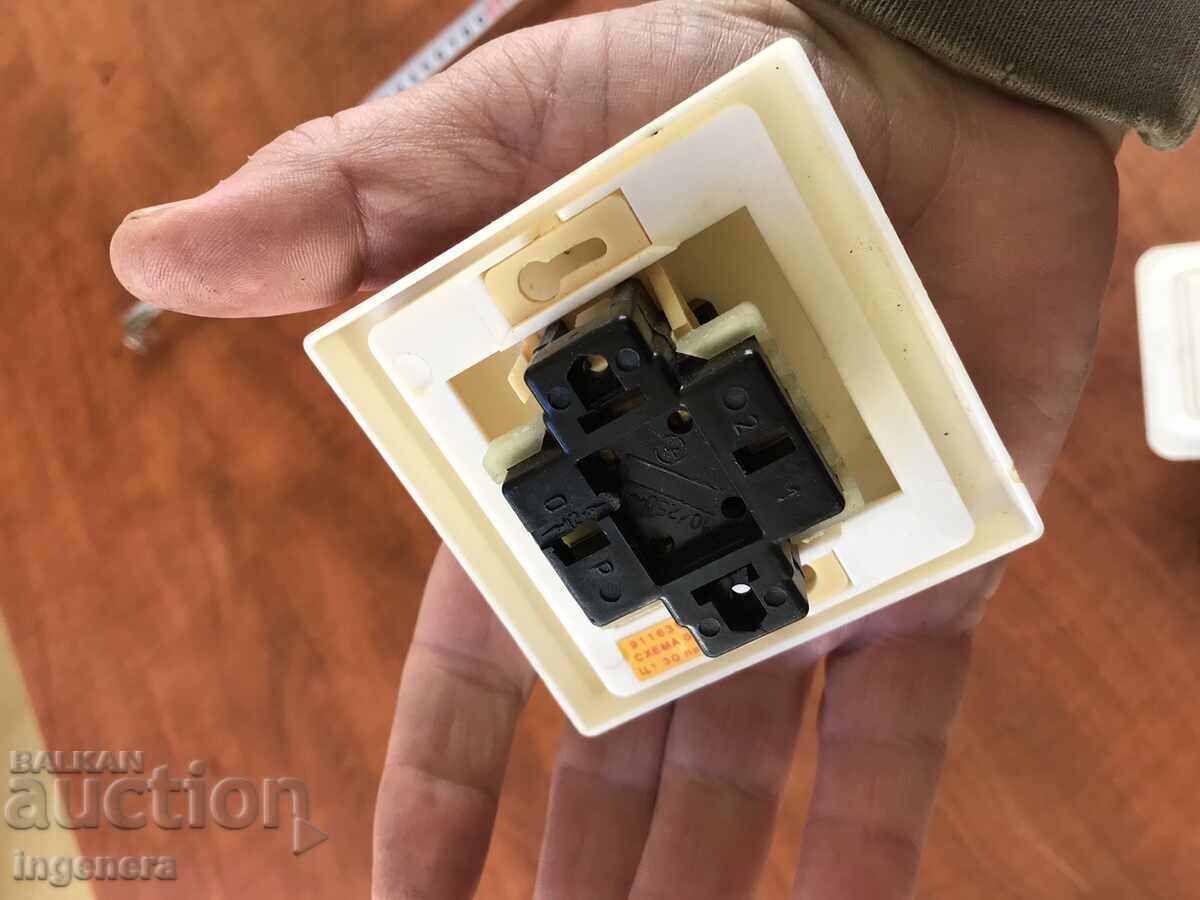 ELECTRIC WRENCH NEW-2 PCS. - 6 ELECTRIC WRENCH NEW-2 PCS. - 6