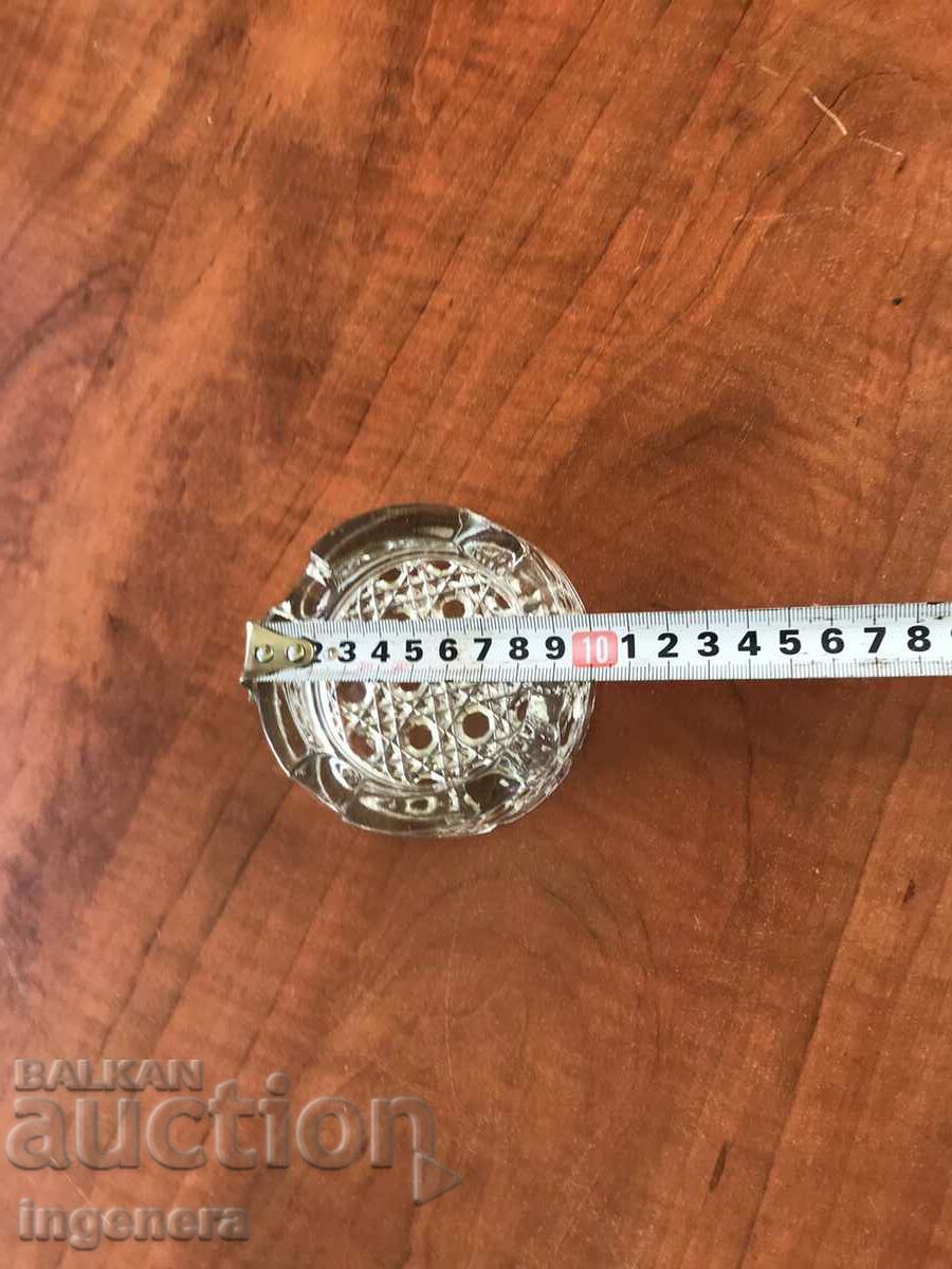 Auction THICK GLASS ASHTRAY EMBOSSED FROM THE 70'S Auction THICK GLASS ASHTRAY EMBOSSED FROM THE 70'S