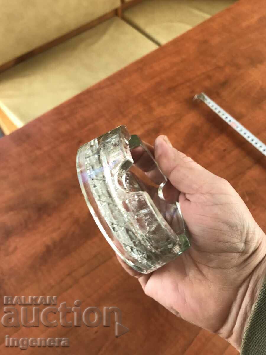 Delivery of THICK GLASS ASHTRAY EMBOSSED FROM THE 70'S Delivery of THICK GLASS ASHTRAY EMBOSSED FROM THE 70'S