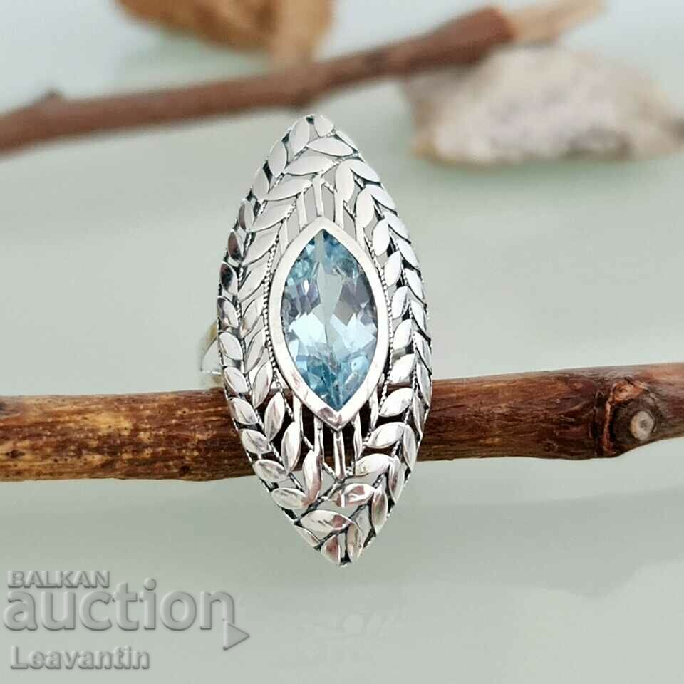 5107 Silver Ring with Blue Topaz