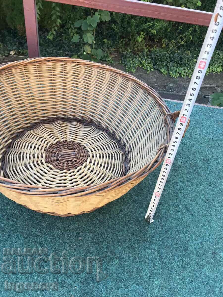 Delivery of PANER WITTLED WOOD HUGE RATTAN Delivery of PANER WITTLED WOOD HUGE RATTAN