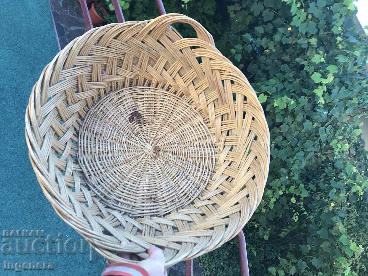 Delivery of PANER WITTLED WOOD HUGE RATTAN Delivery of PANER WITTLED WOOD HUGE RATTAN