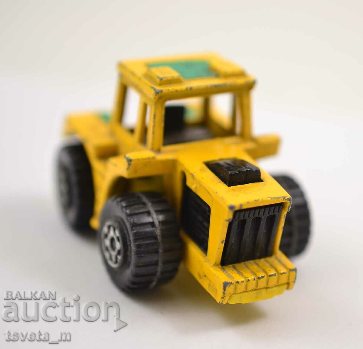 Delivery of Matchbox England 1976 TRACTOR SHOVEL Delivery of Matchbox England 1976 TRACTOR SHOVEL