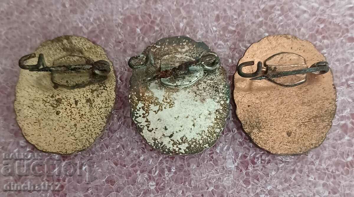 Badges. Red Cross Germany - DDR Rotes Kreuz. 3 pieces with price 19.00 BGN | € 9.71 Badges. Red Cross Germany - DDR Rotes Kreuz. 3 pieces with price 19.00 BGN | € 9.71