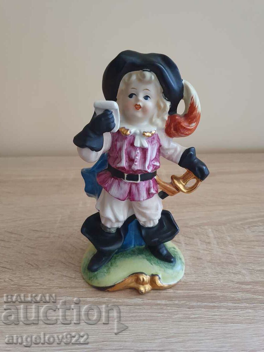 Porcelain figure statuette