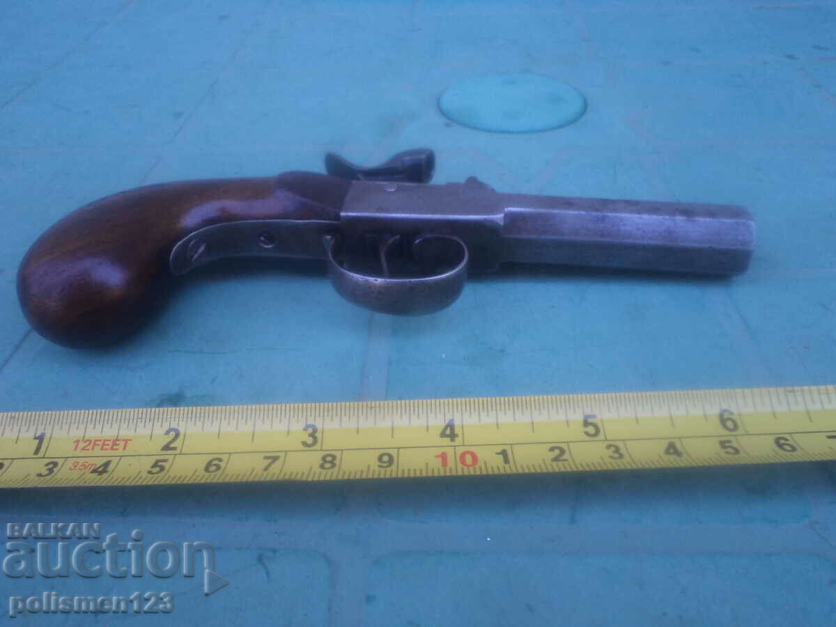 Licitație CAPSULĂ Licitație CAPSULĂ