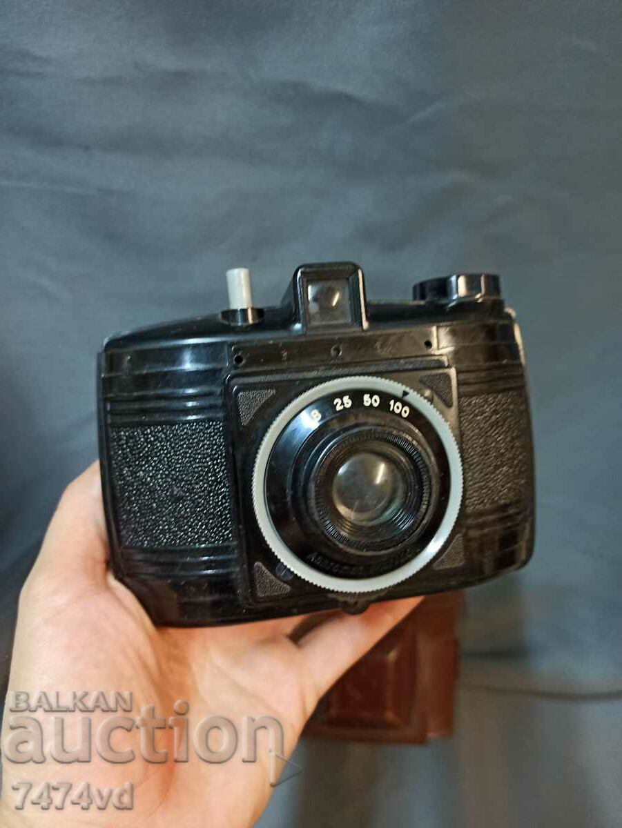 OLD BAKELITE CAMERA with price 50.00 BGN | € 25.56