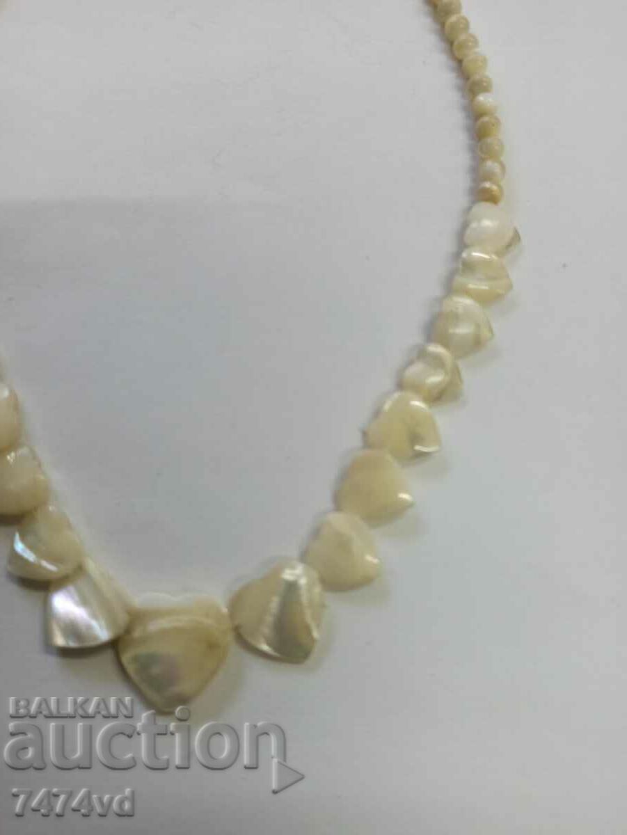 СТИЛНО СЕДЕФЕНО КОЛИЕ СЪРЦА с цена 80.00 лв. | € 40.90 СТИЛНО СЕДЕФЕНО КОЛИЕ СЪРЦА с цена 80.00 лв. | € 40.90