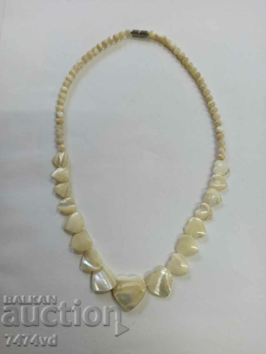 STYLISH PEARL NECKLACE HEARTS