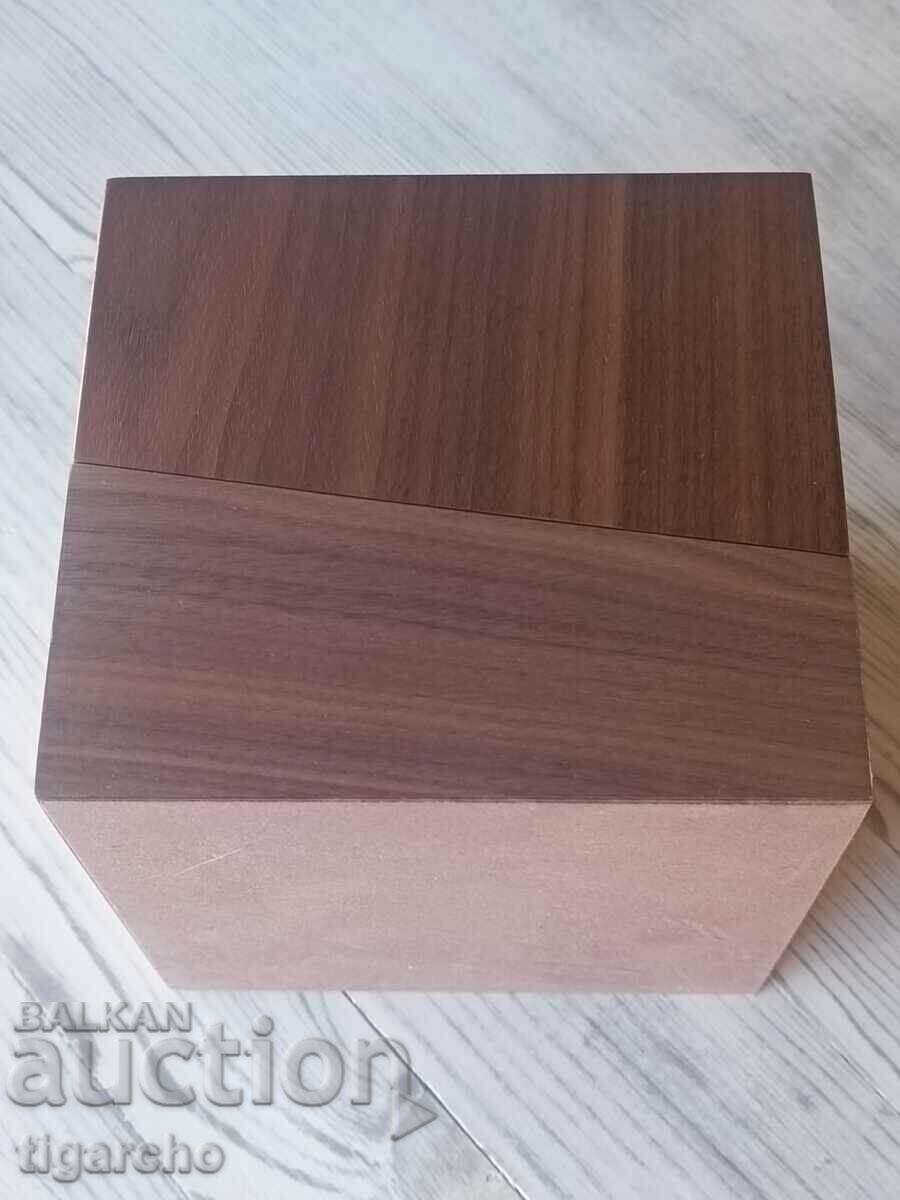 Girard-Perregaux watch box - 5 Girard-Perregaux watch box - 5