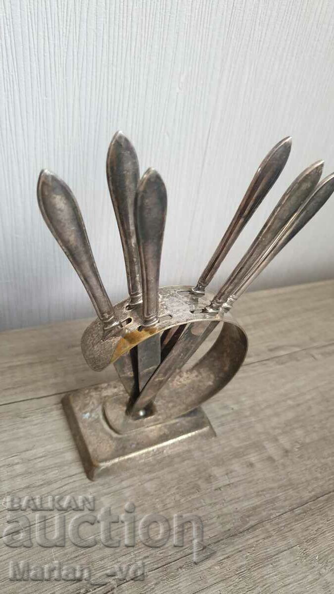 Auction Old silver plated fruit knives with stand Auction Old silver plated fruit knives with stand