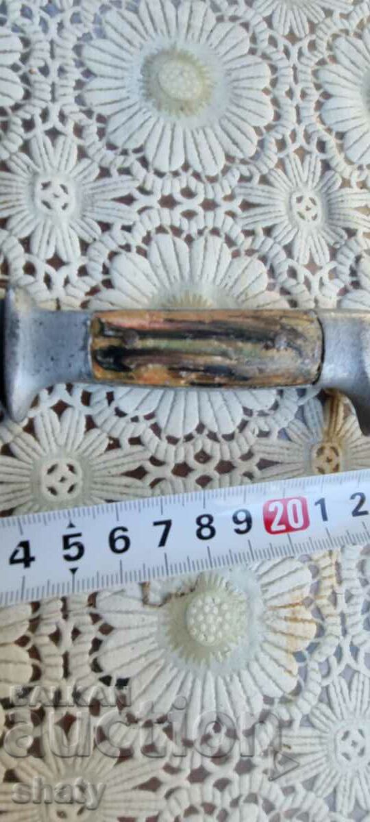 Auction An old knife Auction An old knife