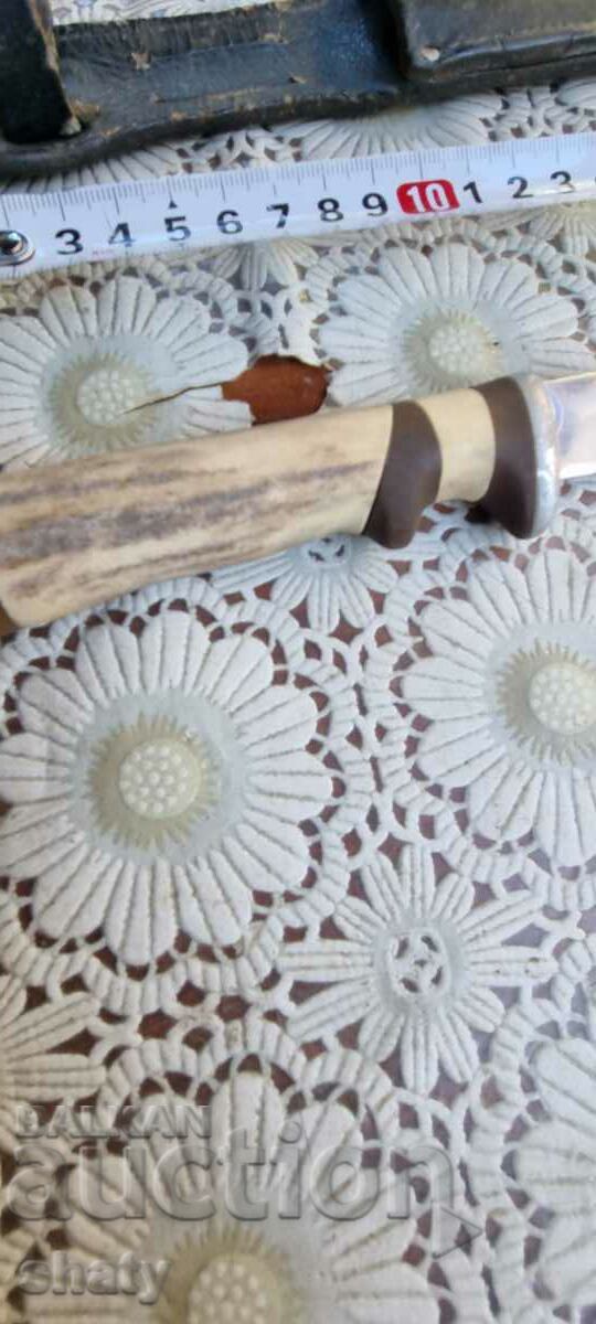 Δημοπρασία Ένα παλιό μαχαίρι Δημοπρασία Ένα παλιό μαχαίρι