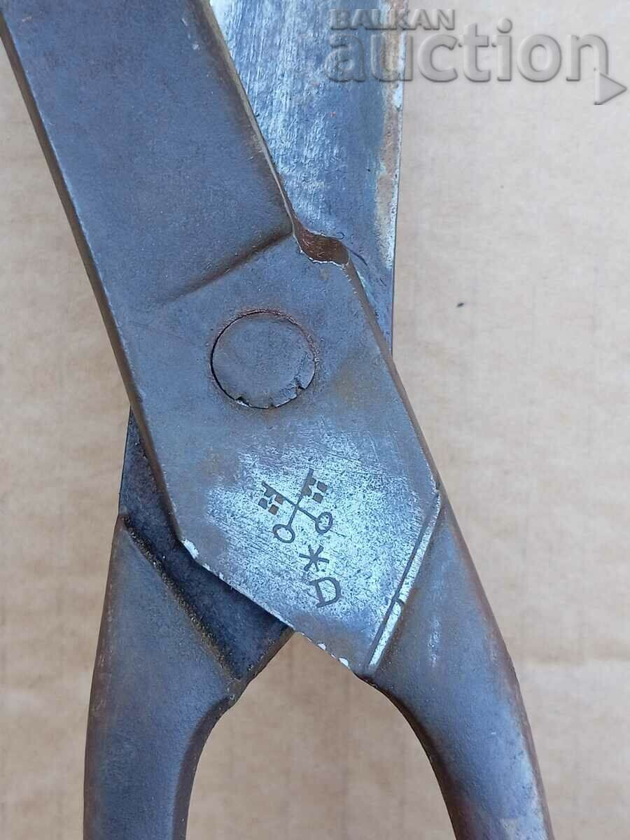 αντίκα πρωτόγονο ψαλίδι SHEFFIELD με τιμή 51.00 BGN | € 26.08 αντίκα πρωτόγονο ψαλίδι SHEFFIELD με τιμή 51.00 BGN | € 26.08