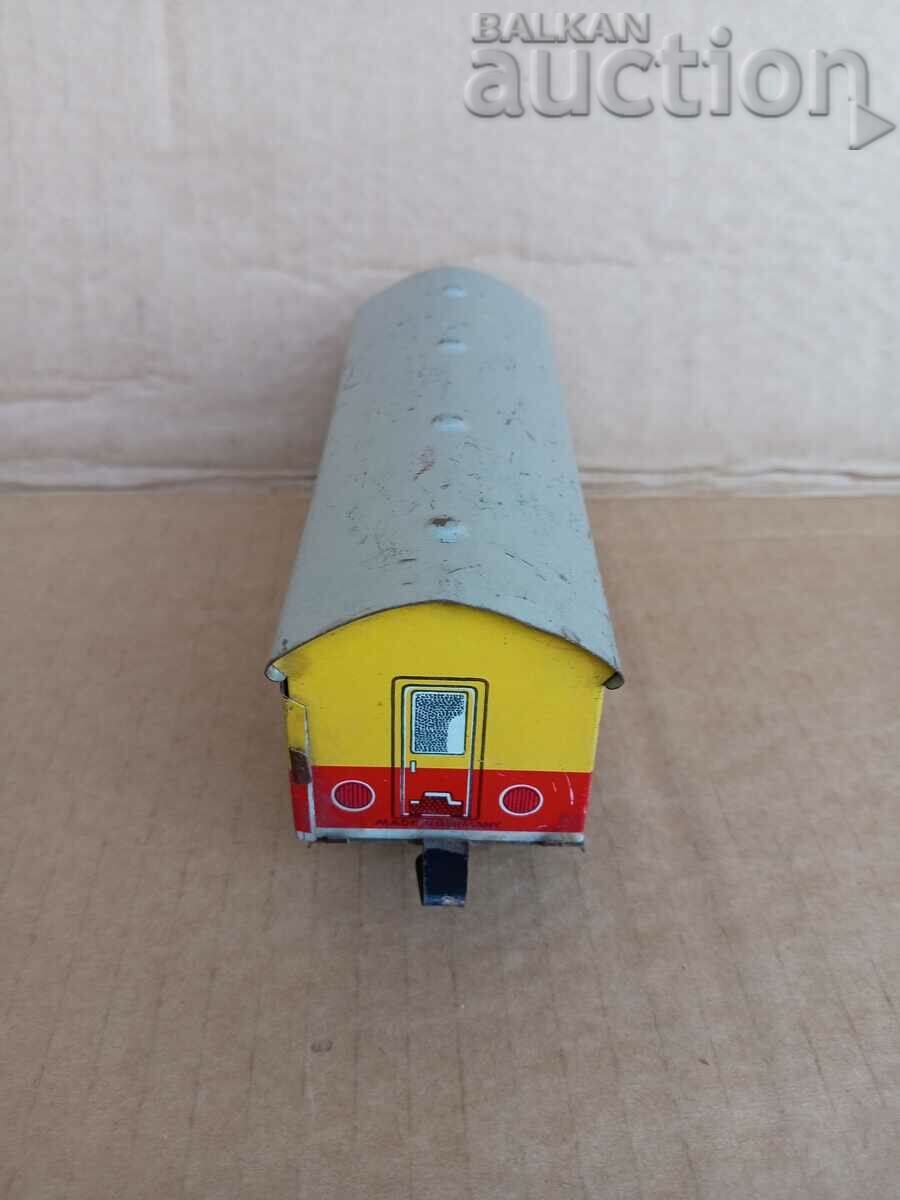 vintage train carriage train metal carriage DR with price 21.00 BGN | € 10.74 vintage train carriage train metal carriage DR with price 21.00 BGN | € 10.74