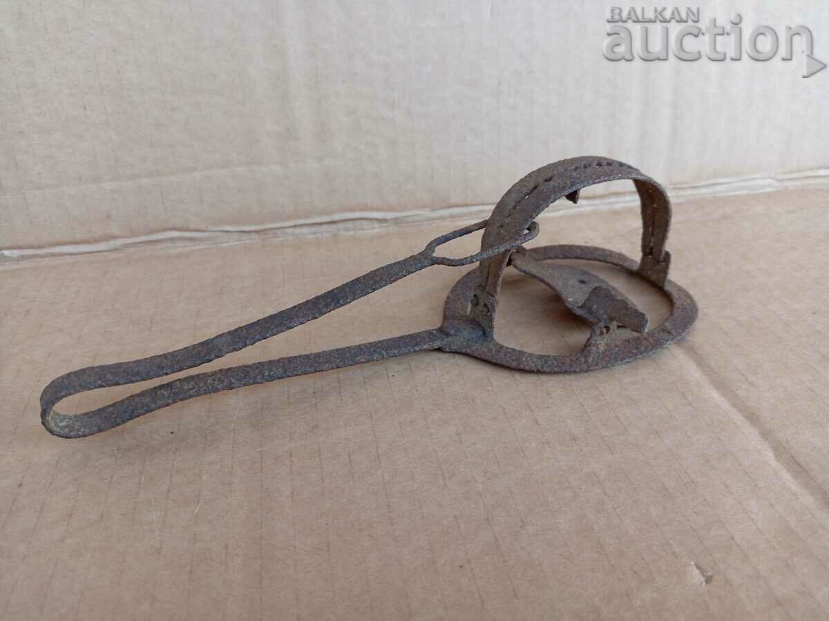 mini vintage wrought iron trap for squirrels golden ferrets WORKING with price 41.00 BGN | € 20.96 mini vintage wrought iron trap for squirrels golden ferrets WORKING with price 41.00 BGN | € 20.96