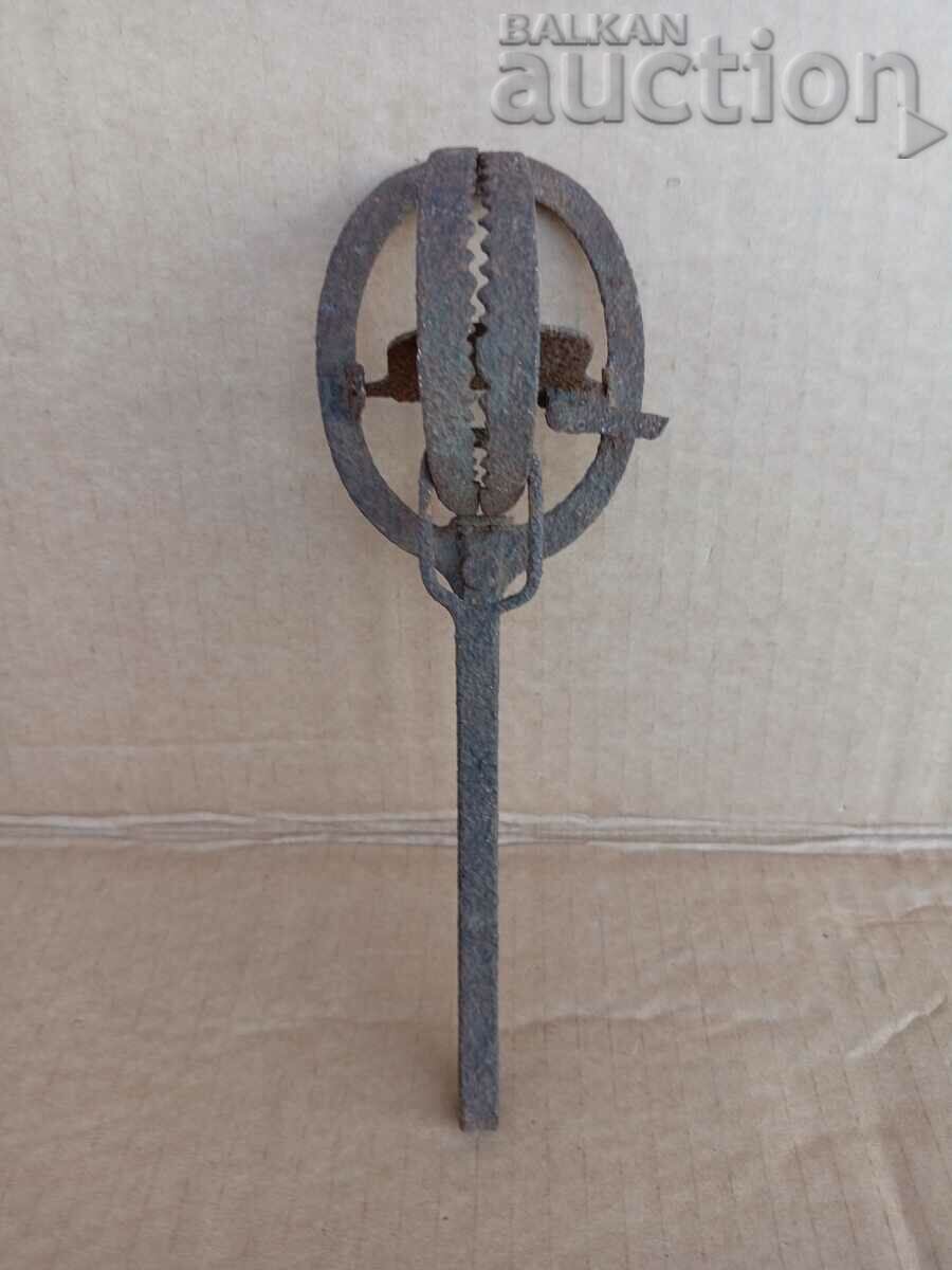 Delivery of mini vintage wrought iron trap for squirrels golden ferrets WORKING Delivery of mini vintage wrought iron trap for squirrels golden ferrets WORKING
