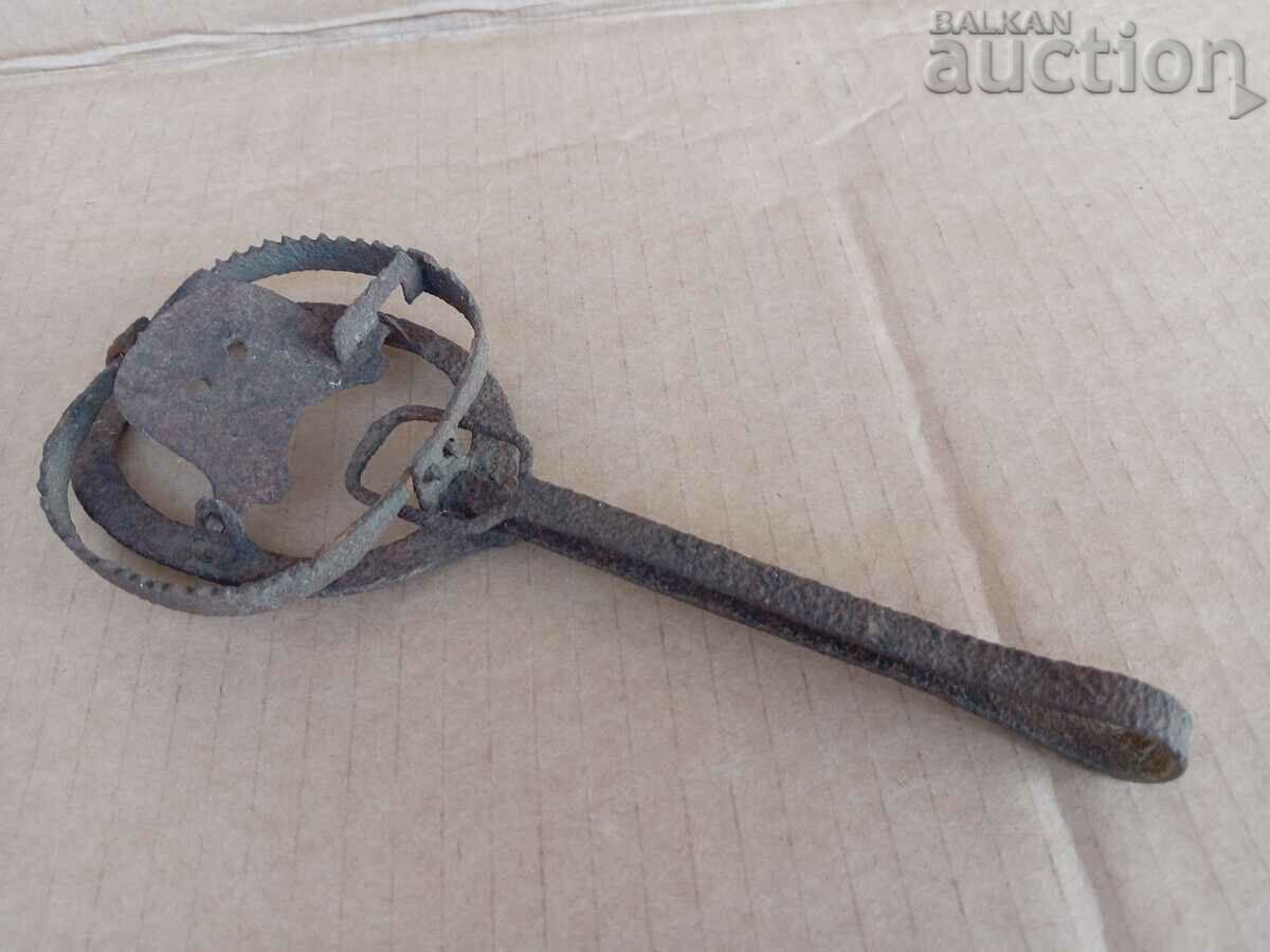 mini vintage wrought iron trap for squirrels golden ferrets WORKING - 5 mini vintage wrought iron trap for squirrels golden ferrets WORKING - 5