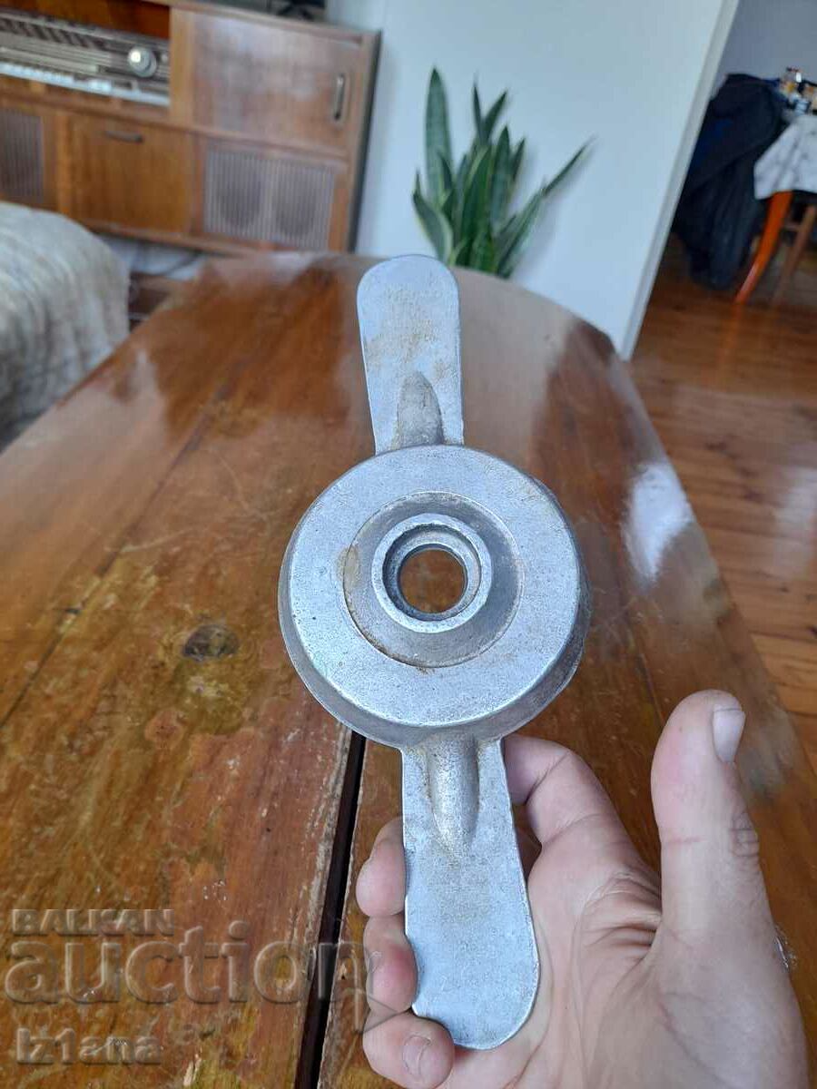 Παλιό πώμα βάζου με τιμή 22.00 BGN | € 11.25 Παλιό πώμα βάζου με τιμή 22.00 BGN | € 11.25