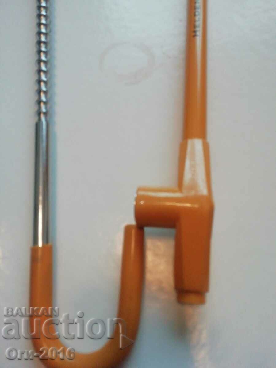 Auction  Security cane for cars etc.